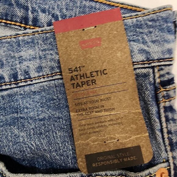Levi's Size 44x32 Athletic Taper Fit Men's Jeans Denim Blue Jeans - Picture 6 of 8